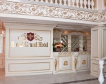 Royal Grand Hotel 